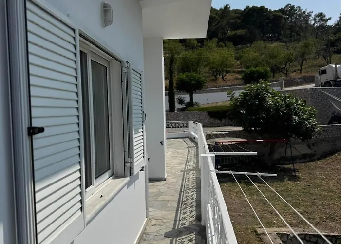 Agia Anna Horizon דירה